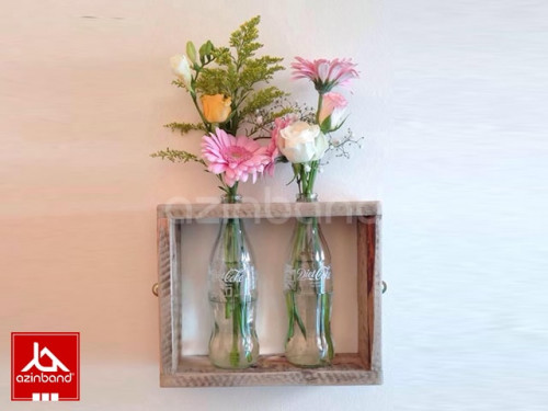 جاگلدانی چوبی با گلدان های شیشه‌ای